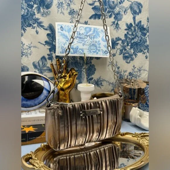 🆕 KARL LAGERFELD PARIS 🧿 NWOT K/Kushion Shoulder Pouch, Champagne Metallic - Picture 4 of 16